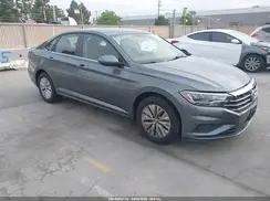 3VWC57BUXKM040557 2019 VOLKSWAGEN JETTA