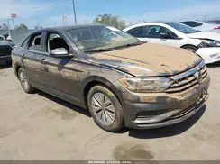 3VWC57BUXKM063076 2019 VOLKSWAGEN JETTA