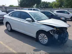 3VWC57BUXKM077057 2019 VOLKSWAGEN JETTA
