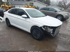 3VWC57BUXKM077351 2019 VOLKSWAGEN JETTA
