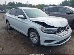 3VWC57BUXKM081853 2019 VOLKSWAGEN JETTA