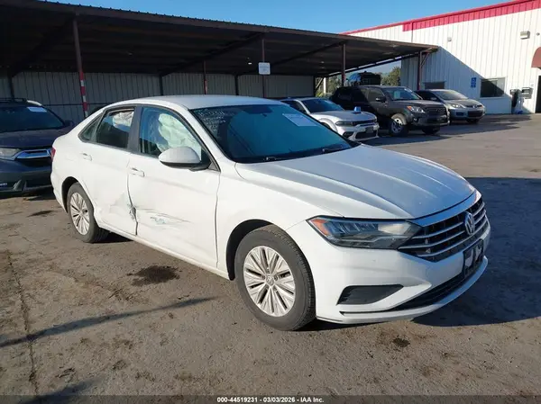 3VWC57BUXKM082078 2019 VOLKSWAGEN JETTA - Image 1