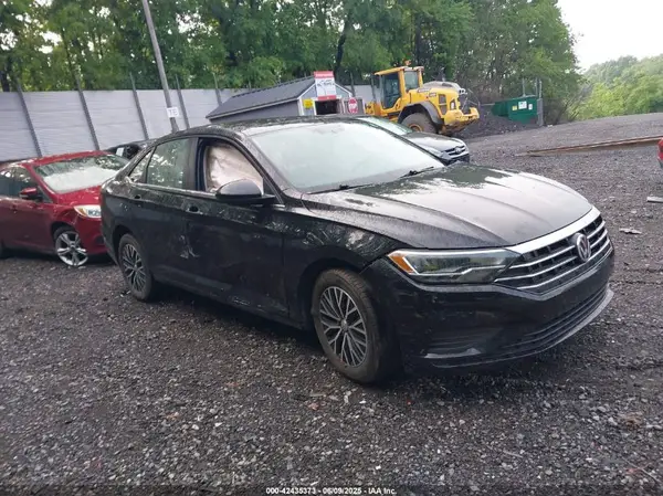 3VWC57BUXKM121722 2019 VOLKSWAGEN JETTA - Image 1