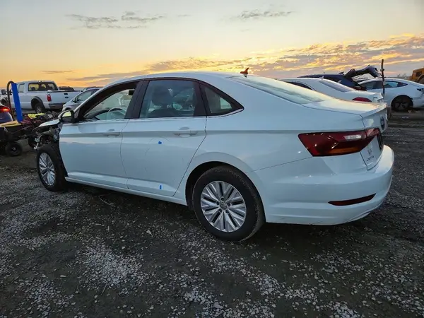 3VWC57BUXKM138780 2019 VOLKSWAGEN JETTA - Image 2