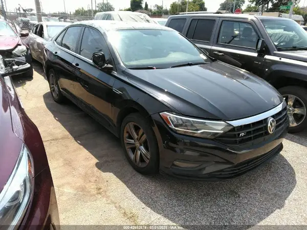 3VWC57BUXKM181046 2019 VOLKSWAGEN JETTA - Image 1