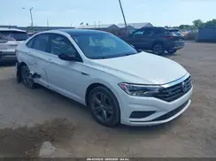 3VWC57BUXKM195285 2019 VOLKSWAGEN JETTA