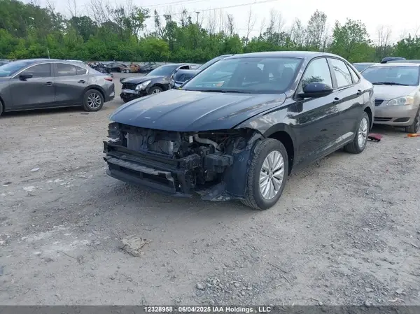 3VWC57BUXKM205085 2019 VOLKSWAGEN JETTA - Image 2