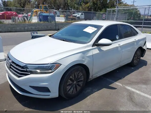 3VWC57BUXKM209279 2019 VOLKSWAGEN JETTA - Image 2