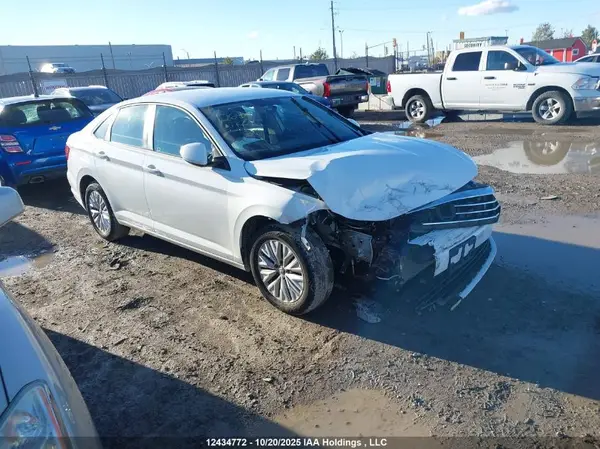 3VWC57BUXKM225823 2019 VOLKSWAGEN JETTA - Image 1