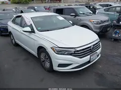 3VWC57BUXKM226843 2019 VOLKSWAGEN JETTA