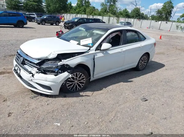 3VWC57BUXKM235669 2019 VOLKSWAGEN JETTA - Image 2