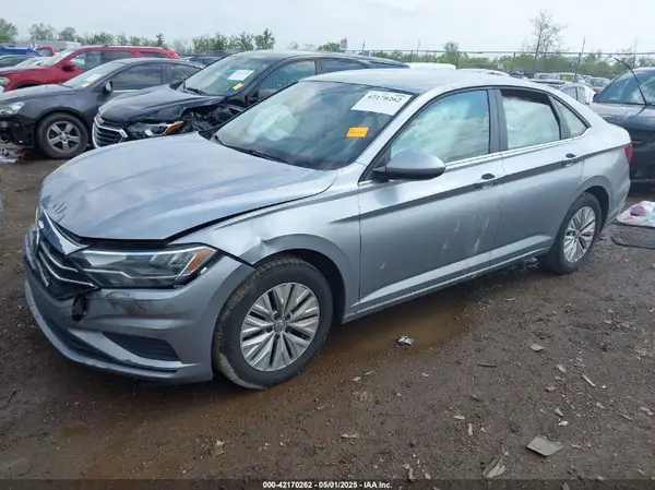 3VWC57BUXKM249152 2019 VOLKSWAGEN JETTA - Image 2