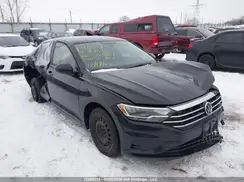 3VWC57BUXKM272527 2019 VOLKSWAGEN JETTA