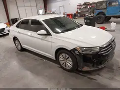 3VWC57BUXKM276044 2019 VOLKSWAGEN JETTA