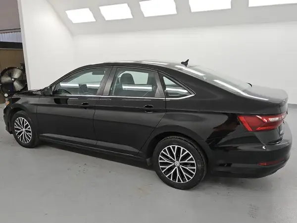 3VWC57BUXMM039279 2021 VOLKSWAGEN JETTA - Image 2