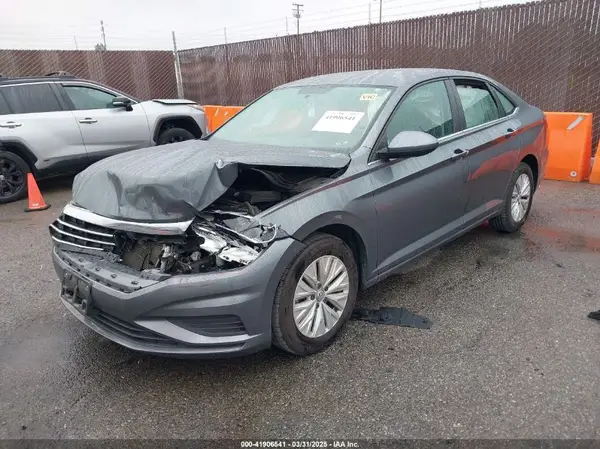 3VWCB7BU0KM128252 2019 VOLKSWAGEN JETTA - Image 2