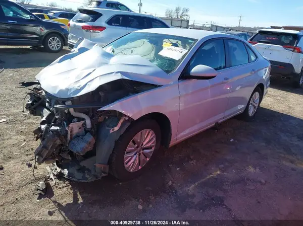 3VWCB7BU0KM131930 2019 VOLKSWAGEN JETTA - Image 2