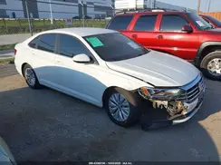 3VWCB7BU0KM165396 2019 VOLKSWAGEN JETTA