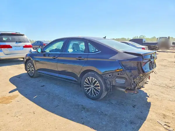 3VWCB7BU0KM228447 2019 VOLKSWAGEN JETTA - Image 2