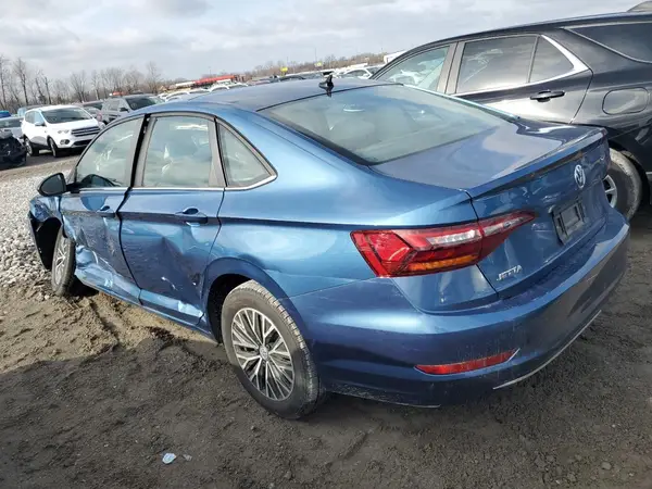 3VWCB7BU0KM240761 2019 VOLKSWAGEN JETTA - Image 2