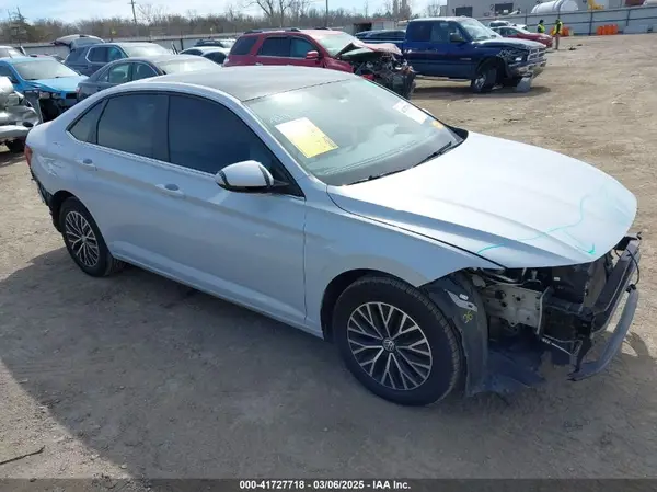 3VWCB7BU1KM142144 2019 VOLKSWAGEN JETTA - Image 1