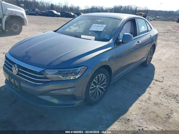3VWCB7BU1KM176665 2019 VOLKSWAGEN JETTA - Image 2