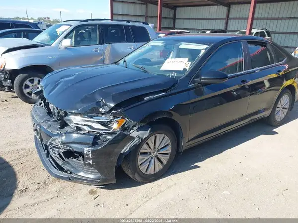 3VWCB7BU1KM235505 2019 VOLKSWAGEN JETTA - Image 2