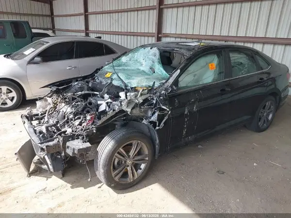 3VWCB7BU1KM254068 2019 VOLKSWAGEN JETTA - Image 2