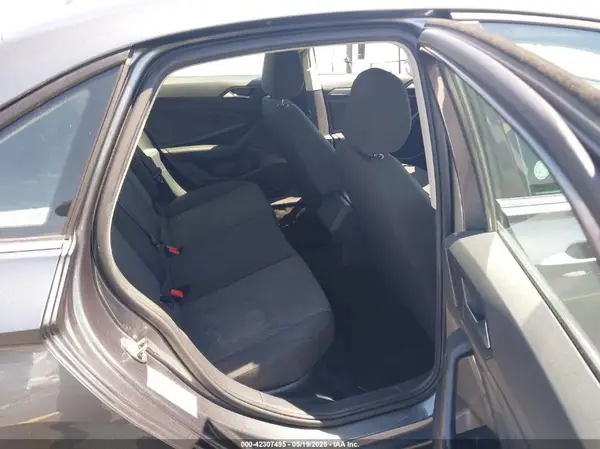 3VWCB7BU2KM126146 2019 VOLKSWAGEN JETTA - Image 8