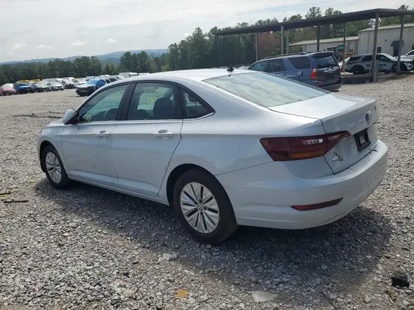 3VWCB7BU2KM131282 2019 VOLKSWAGEN JETTA - Image 2