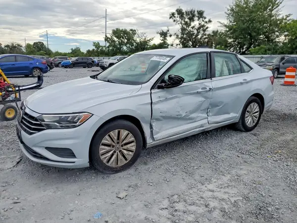 3VWCB7BU2KM132142 2019 VOLKSWAGEN JETTA - Image 1