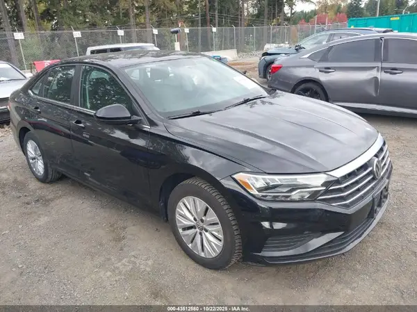 3VWCB7BU2KM134697 2019 VOLKSWAGEN JETTA - Image 1