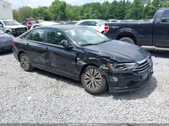 3VWCB7BU2KM136174 2019 VOLKSWAGEN JETTA
