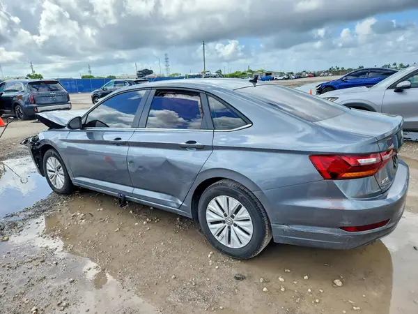 3VWCB7BU2KM141083 2019 VOLKSWAGEN JETTA - Image 2