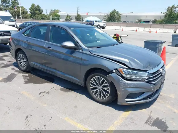 3VWCB7BU2KM143660 2019 VOLKSWAGEN JETTA - Image 1