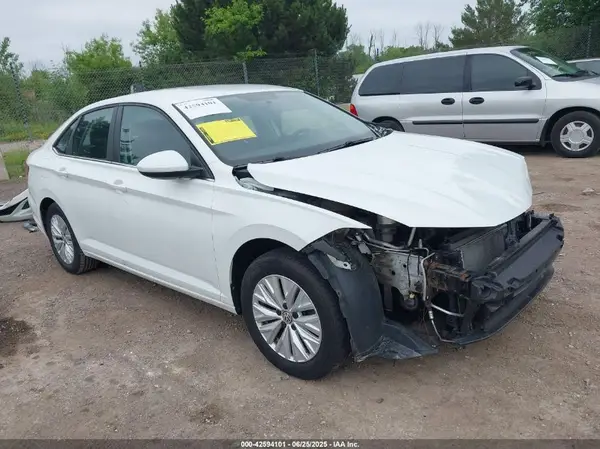 3VWCB7BU2KM166419 2019 VOLKSWAGEN JETTA - Image 1
