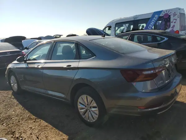 3VWCB7BU2KM168249 2019 VOLKSWAGEN JETTA - Image 2