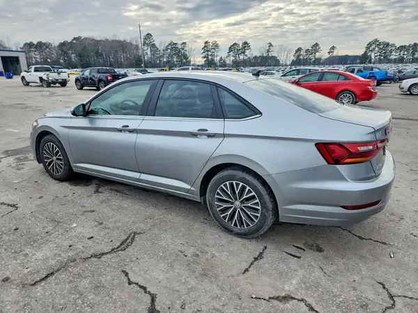 3VWCB7BU2KM194544 2019 VOLKSWAGEN JETTA - Image 2