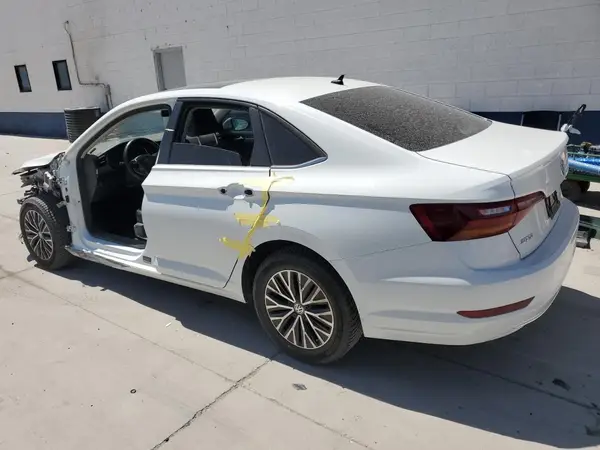3VWCB7BU2KM196990 2019 VOLKSWAGEN JETTA - Image 2