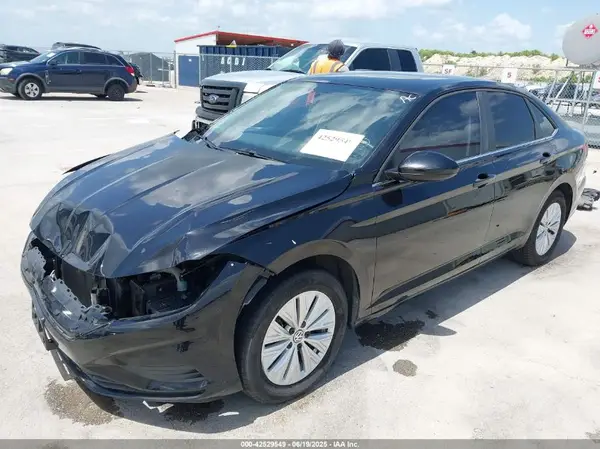 3VWCB7BU2KM213920 2019 VOLKSWAGEN JETTA - Image 2