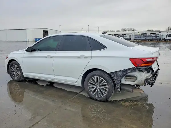 3VWCB7BU2KM214940 2019 VOLKSWAGEN JETTA - Image 2