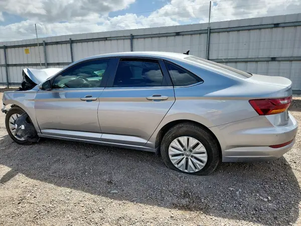 3VWCB7BU2KM217689 2019 VOLKSWAGEN JETTA - Image 2