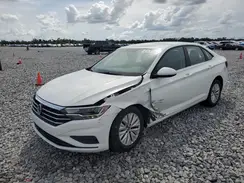 3VWCB7BU2KM218597 2019 VOLKSWAGEN JETTA