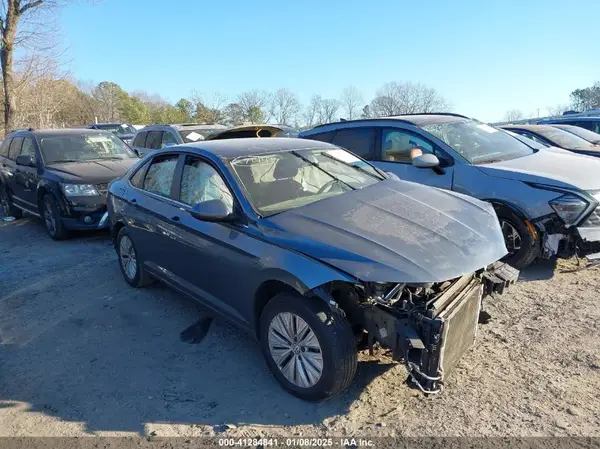 3VWCB7BU2KM232354 2019 VOLKSWAGEN JETTA - Image 1