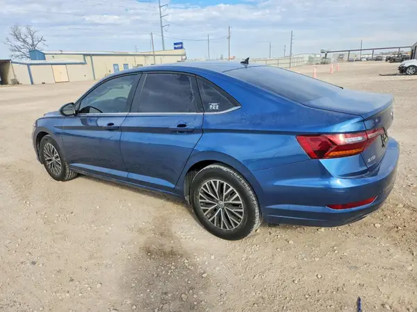 3VWCB7BU2KM233570 2019 VOLKSWAGEN JETTA - Image 2