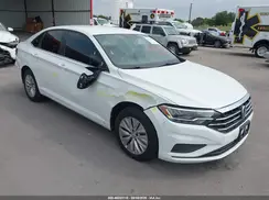3VWCB7BU2KM246044 2019 VOLKSWAGEN JETTA