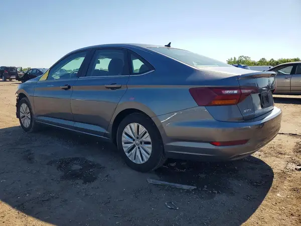 3VWCB7BU2KM246786 2019 VOLKSWAGEN JETTA - Image 2