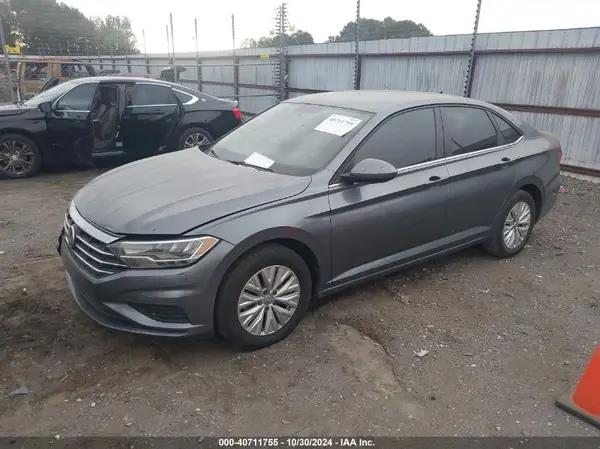 3VWCB7BU2KM249526 2019 VOLKSWAGEN JETTA - Image 2