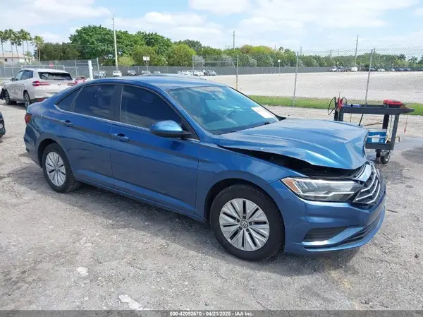 3VWCB7BU3KM138600 2019 VOLKSWAGEN JETTA - Image 1