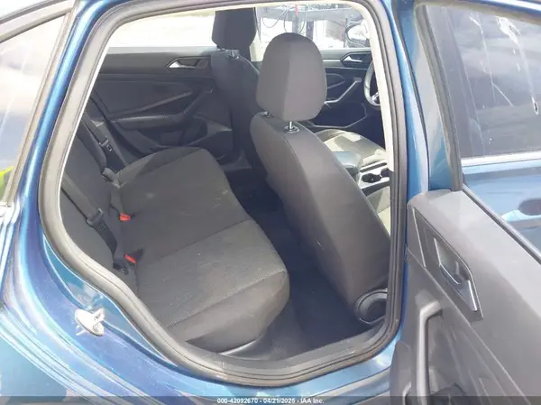 3VWCB7BU3KM138600 2019 VOLKSWAGEN JETTA - Image 8